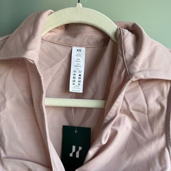 HALARA Collared Twist Golf Tee - Picture 3 of 5